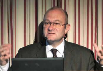 Vortrag von Univ.-Prof. Dr. P. Pietschmann (Med. Universitätsklinik, Wien)